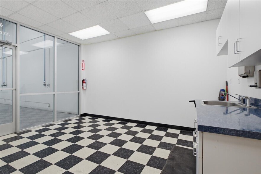 More Photos Of 41-57 W Guest Ave, Salt Lake City Warehouse For Sale