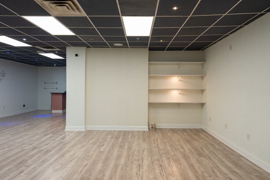 More Photos Of 1008-1010 Arch St, Philadelphia Apartments For Lease