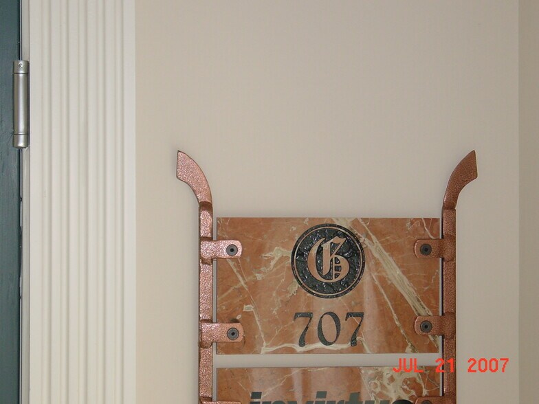 More Photos Of 5400 Laurel Springs Pky, Suwanee Office Residential For Lease