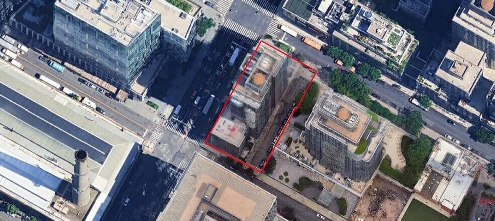 More Photos Of 10 West End Ave, New York Parking Garage For Sale