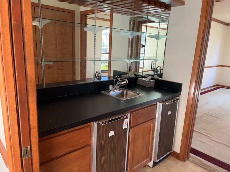 More Photos Of 2809 Blanding Blvd, Middleburg Office For Sale