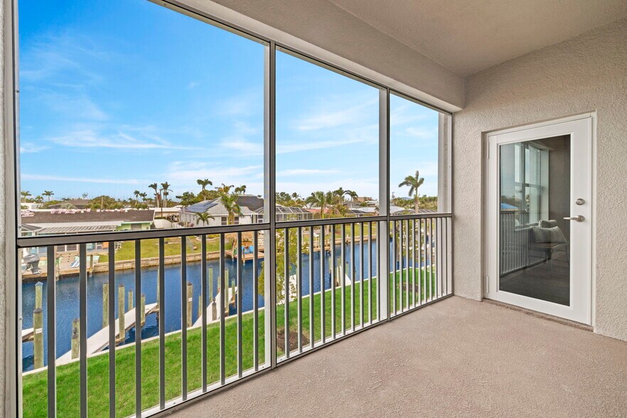 More Photos Of 5126 Coronado Pky, Cape Coral Apartments For Sale
