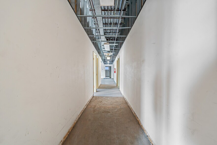 More Photos Of 90 E Union St, Wilkes-Barre Light Distribution For Lease