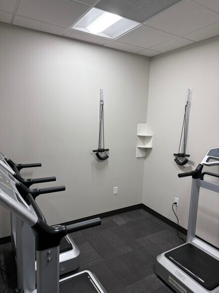 More Photos Of 8475 Lake Worth Rd, Lake Worth Medical For Sale