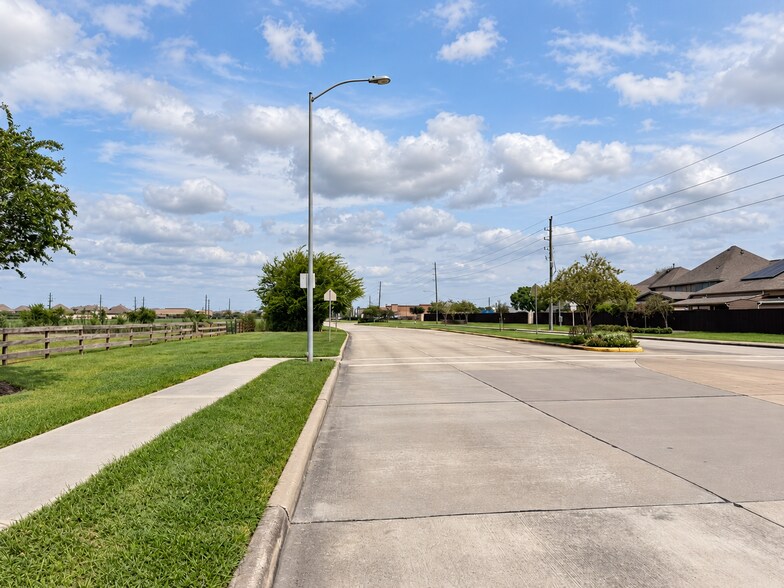 More Photos Of 11700 Magnolia Pkwy Pky, Manvel Land For Sale