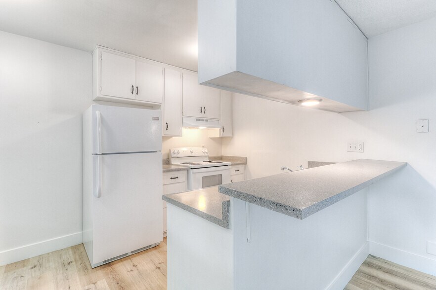 More Photos Of 1445 W 3rd St, Chico Apartments For Sale