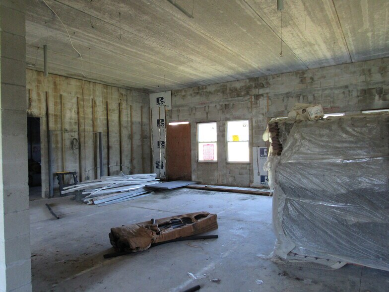 More Photos Of 4207 FL-64 SR, Bradenton Healthcare For Sale