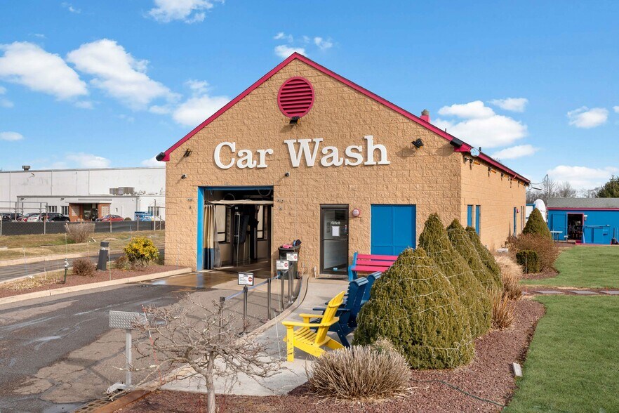 Primary Photo Of 81 Route 31 N, Pennington Freestanding For Sale