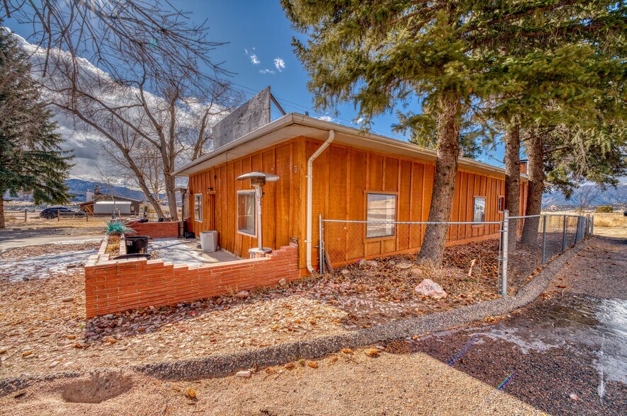 More Photos Of 19 County Road 3A, Canon City Restaurant For Sale