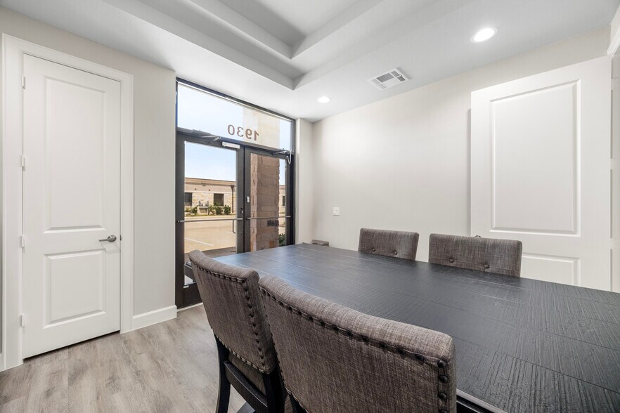 More Photos Of 3129 Kingsley Dr, Pearland Medical For Lease