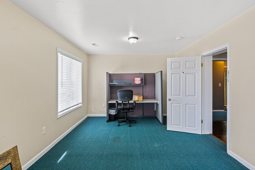 More Photos Of 808 Baltimore Pike, Bel Air Medical For Sale