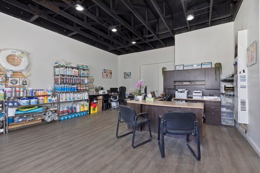 More Photos Of 100 Sierra Rd S1 park, Mammoth Lakes Industrial For Sale