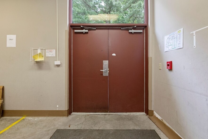 More Photos Of 1922 K M Wicker Memorial Dr, Sanford Medical For Lease