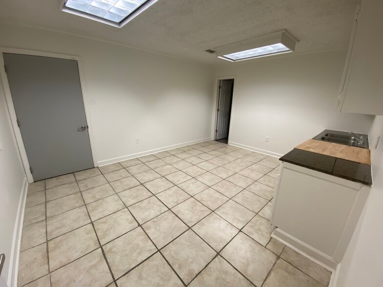 More Photos Of 44214 Stein Rd, Hammond Unknown For Lease