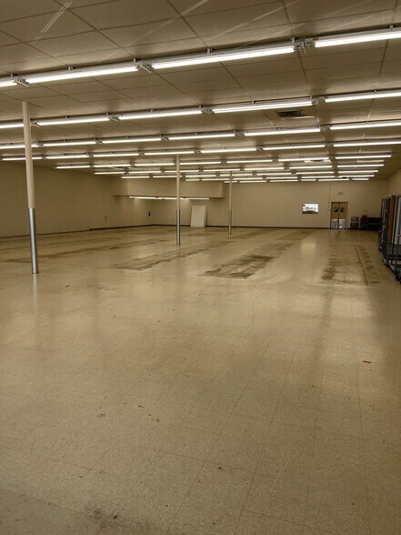 More Photos Of 550-682 SW Wilshire Blvd, Burleson Unknown For Lease