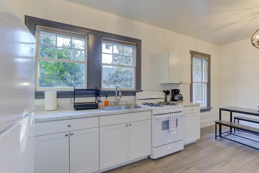 More Photos Of 196 N Auburndale St, Memphis Apartments For Sale