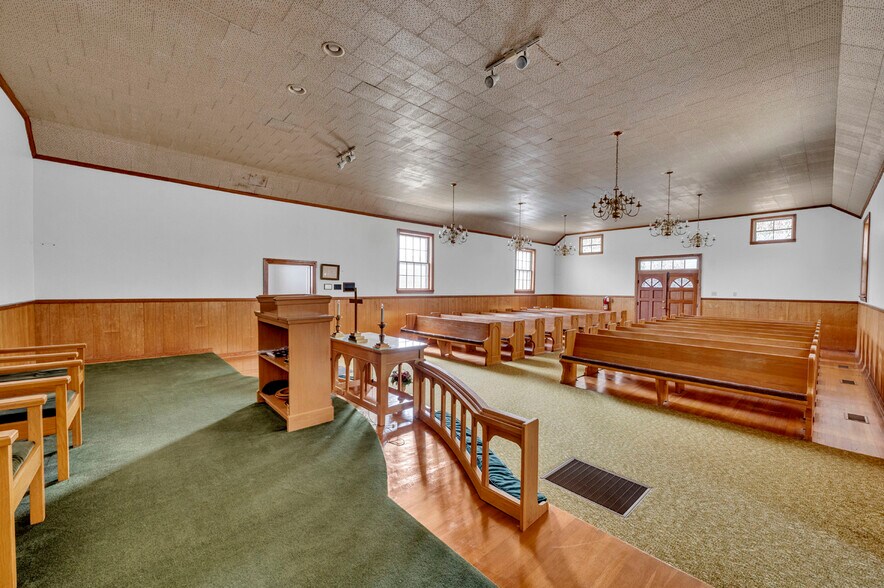 More Photos Of 4826 Co 217 rd, Hillsboro Specialty For Sale
