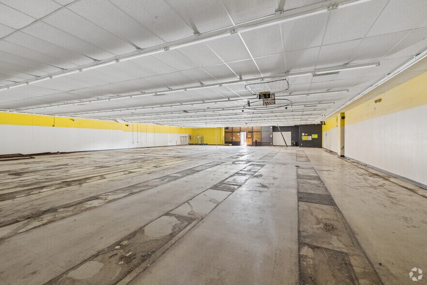 More Photos Of 1245 Spruce St, Pueblo Storefront For Sale
