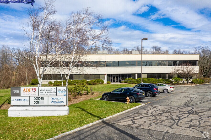 More Photos Of 350 Passaic Ave, Fairfield Office For Lease