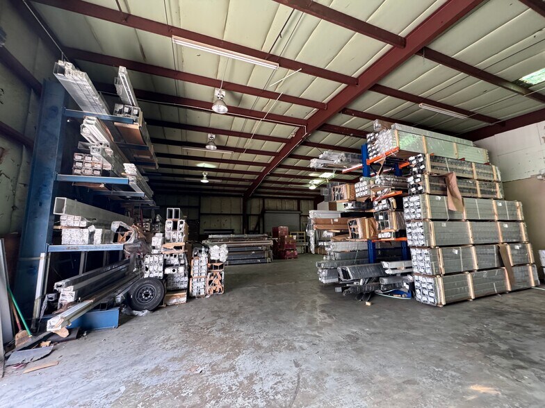 More Photos Of 1741 McCoba Dr SE, Smyrna Warehouse For Lease