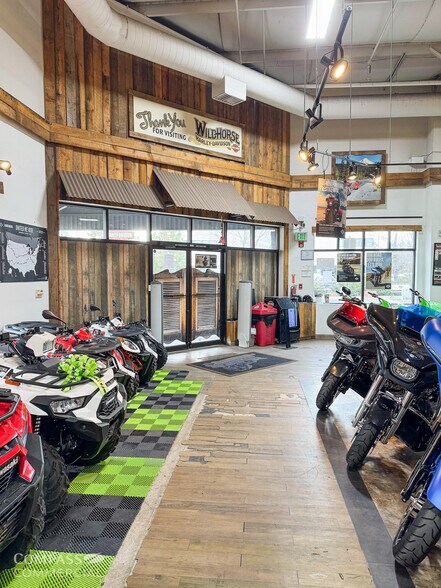 More Photos Of 63028 Sherman Rd, Bend Warehouse For Lease