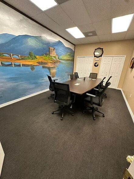 More Photos Of 1601-1619 NW Federal Hwy, Stuart Storefront Retail Office For Lease