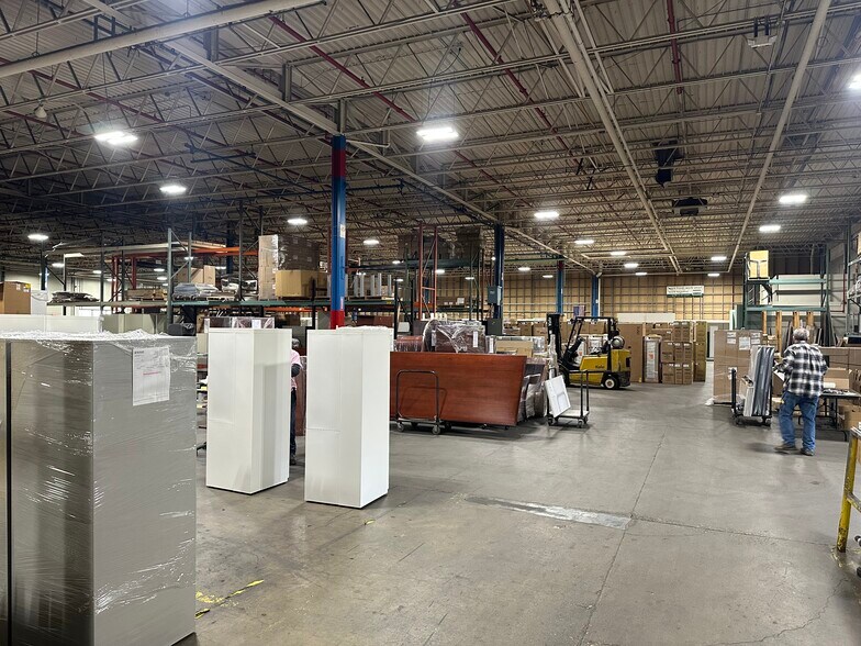 More Photos Of 3063 Breton Rd SE, Grand Rapids Warehouse For Sale