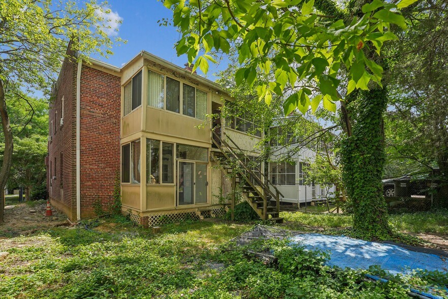 More Photos Of 3925 W St Nw, Washington Multifamily For Sale