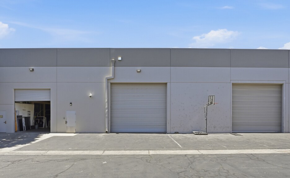 More Photos Of 177 Vallecitos de Oro, San Marcos Manufacturing For Sale