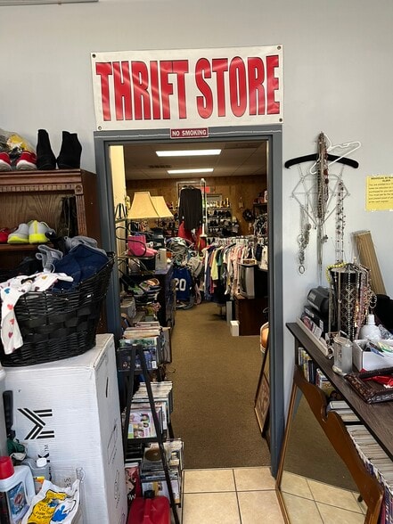 More Photos Of 632 W Liberty St, Sumter General Retail For Lease