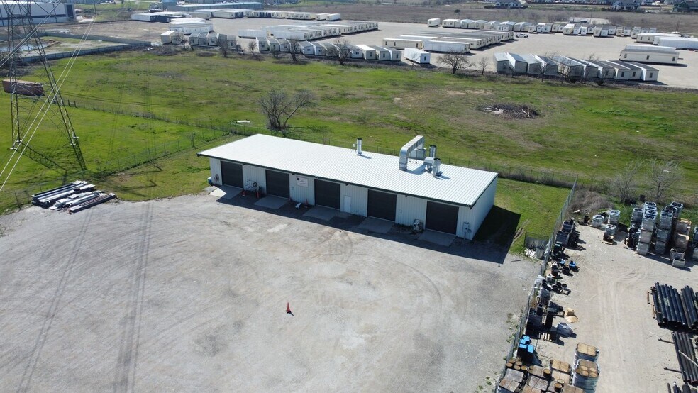 More Photos Of 13189 Harmon Rd, Fort Worth Warehouse For Sale