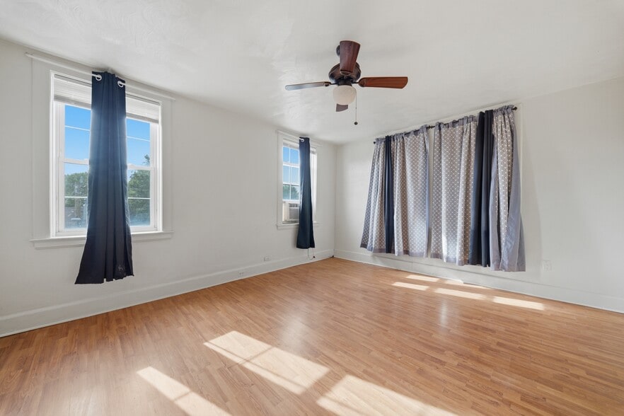More Photos Of , Norfolk Multifamily For Sale
