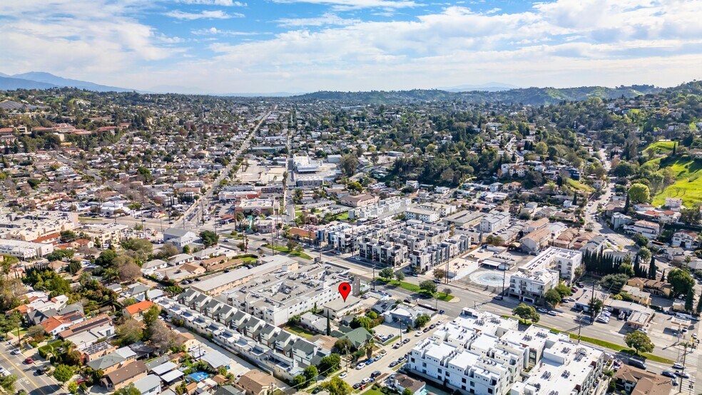 More Photos Of 4311-4315 Eagle Rock Blvd, Los Angeles Storefront Retail Residential For Sale