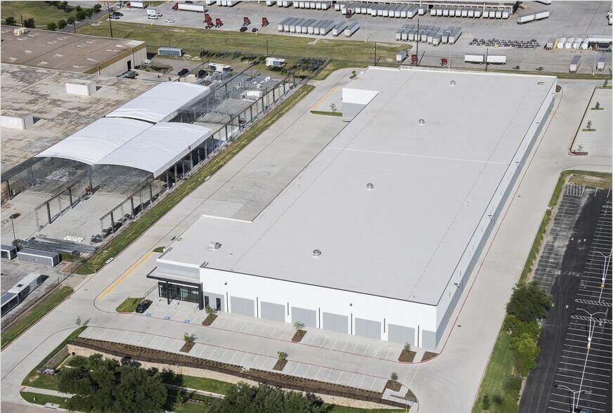 More Photos Of 1619 Kings Rd, Garland Unknown For Lease