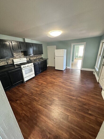 More Photos Of ,  Unknown For Sale