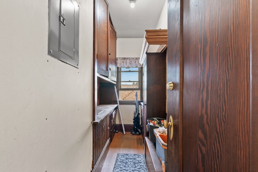 More Photos Of 217 E Lake Ave, Watsonville Office For Sale