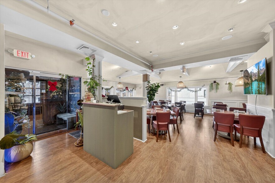 More Photos Of 3436 Lexington Ave, Mohegan Lake Restaurant For Sale
