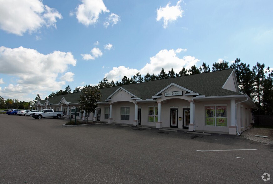 More Photos Of 10353 Cross Creek Blvd, Tampa Office For Lease