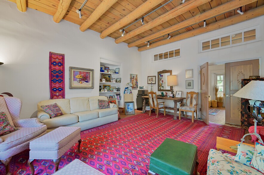 More Photos Of 200 W De Vargas St, Santa Fe Office For Sale