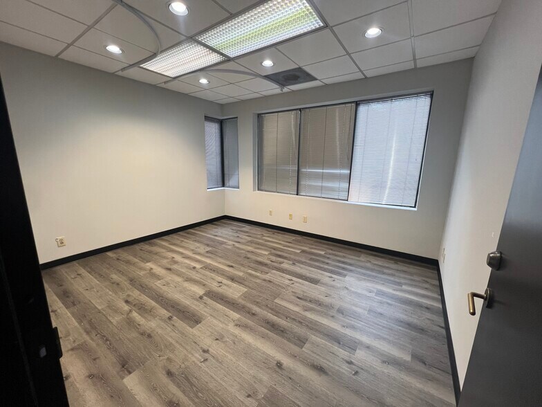 More Photos Of 2255 Cumberland Pky SE, Atlanta Coworking Space