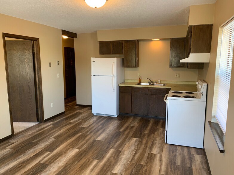 More Photos Of 218 Minnesota Ave NW, Bemidji Medical For Sale