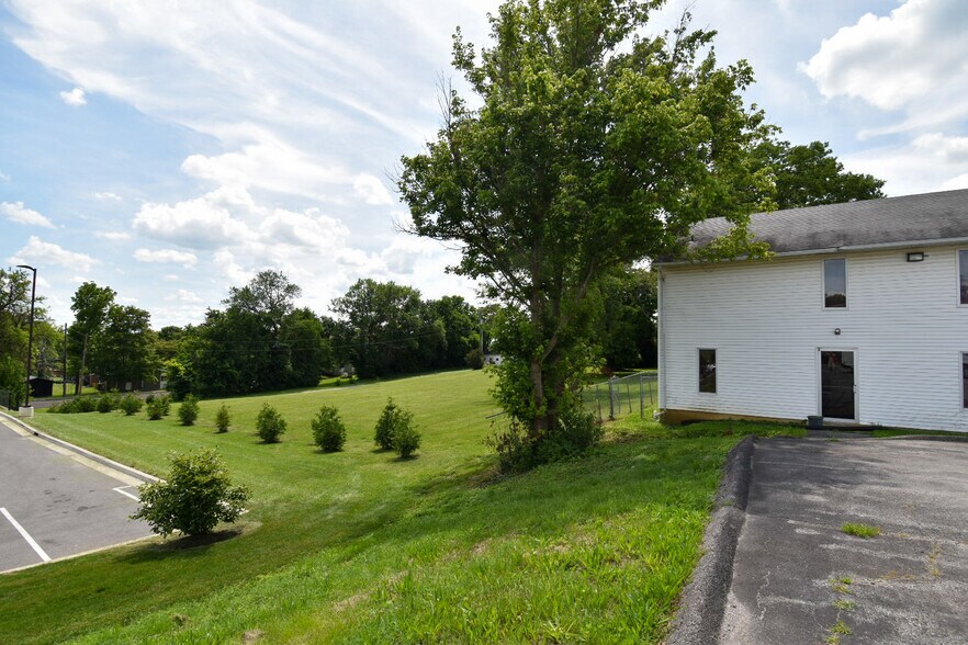 More Photos Of 65 Highland Ave, Lancaster Religious Facility For Sale