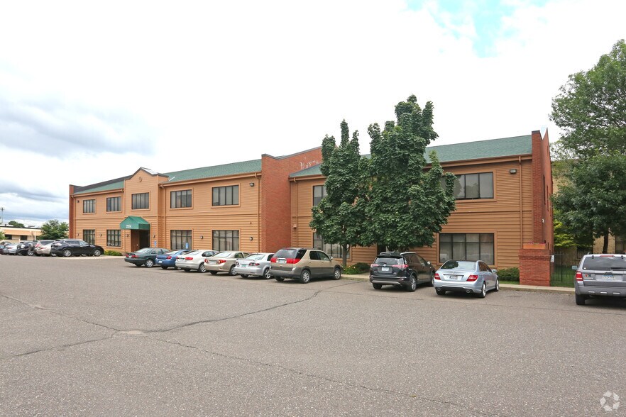 More Photos Of 2314 University Ave W, Saint Paul Office For Lease