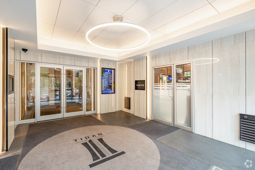 More Photos Of 666 Rue Sherbrooke O, Montréal Office Residential For Lease