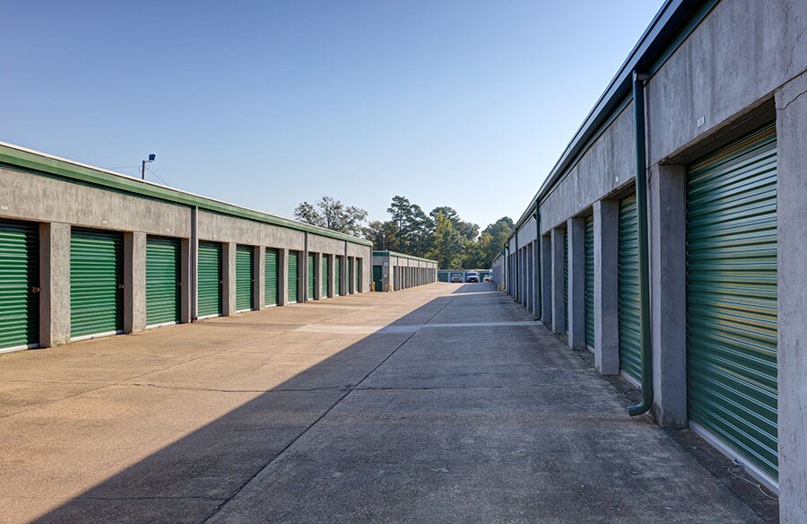 More Photos Of 1407 S Kings Hwy, Texarkana Self Storage For Lease