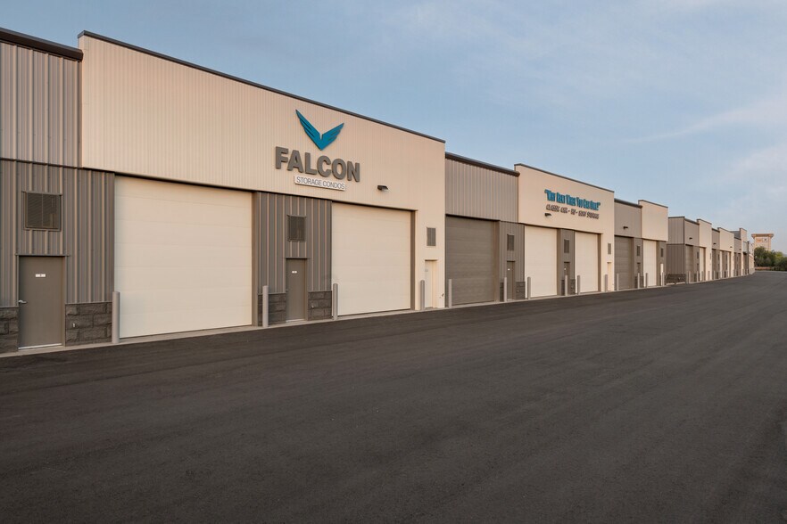 More Photos Of 450 E Willis Rd, Chandler Self Storage For Sale