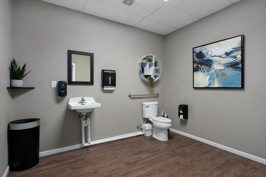 More Photos Of 4736 S 131st Rd, Bolivar Warehouse For Sale