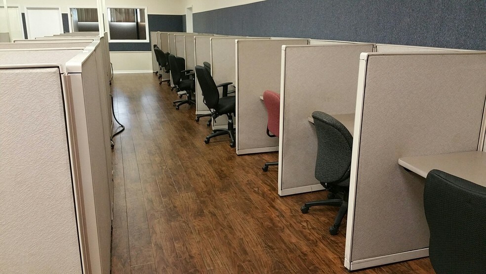 More Photos Of 101 Uhland Rd, San Marcos Research And Development For Lease