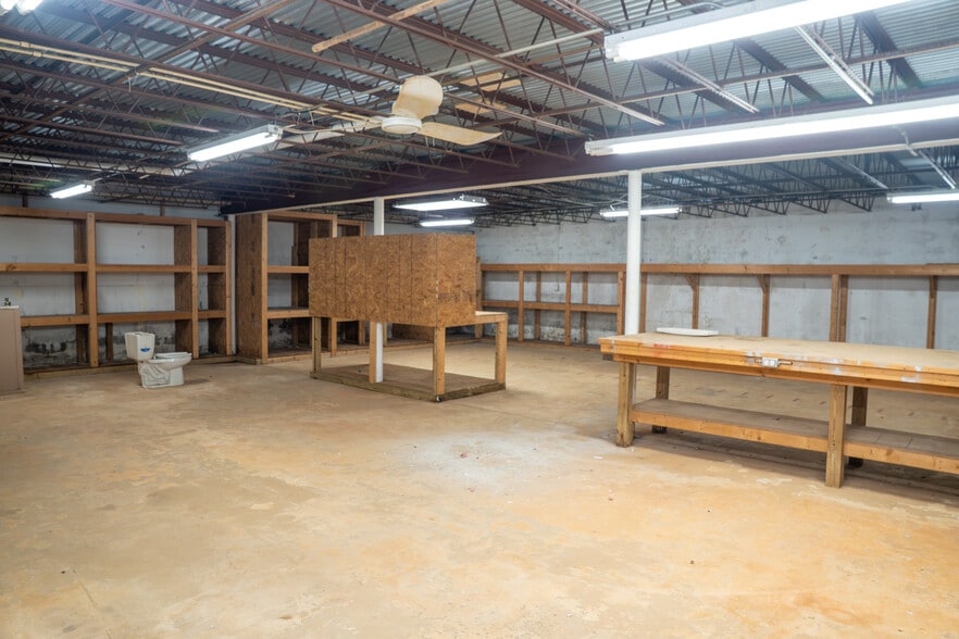 More Photos Of 105 Old Epps Bridge Rd, Athens Office For Lease