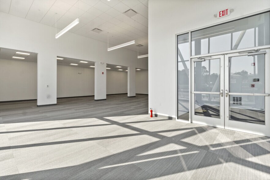 More Photos Of 50 Minnisink Ave S, Sayreville Unknown For Lease